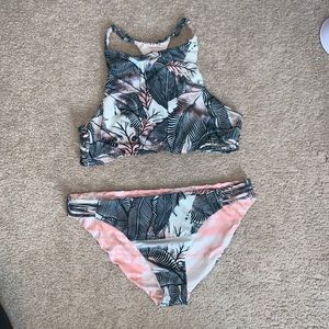 Roxy Bathing Suit size Medium!